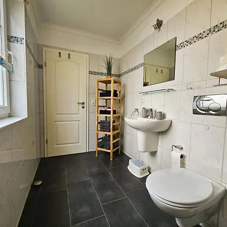 Gemuetliche Ferienwohnung Mit Garten In Strandnaehe Apartment *